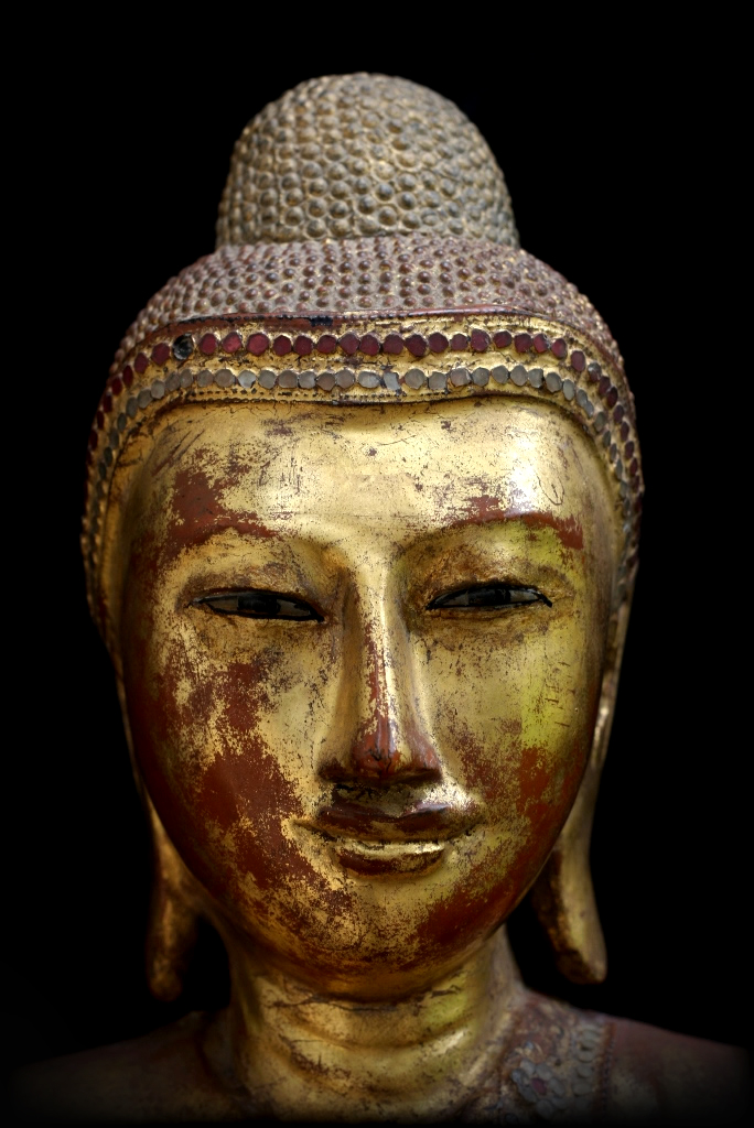 #mandalaybudha #standingbuddha #burmabuddha #burmesebuddha #buddha #antiquebuddhas